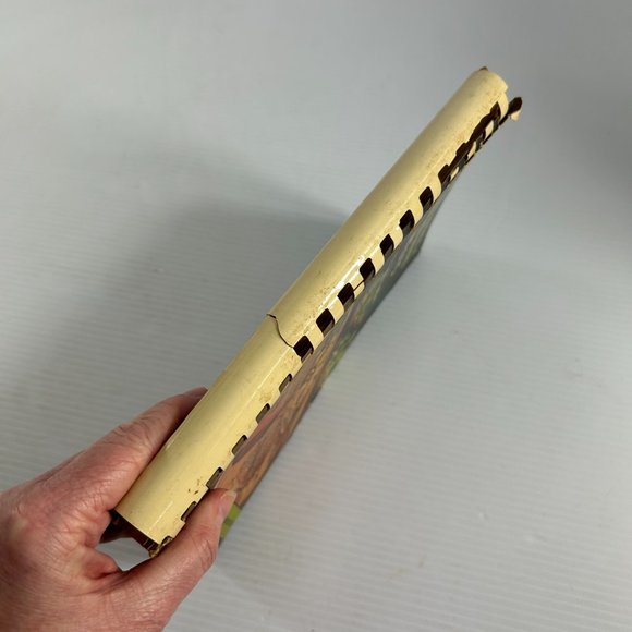 Vintage 1966 Favorite Recipes of Jaycee Wives Meats Cookbook Seafood Poultry - Picture 3 of 9